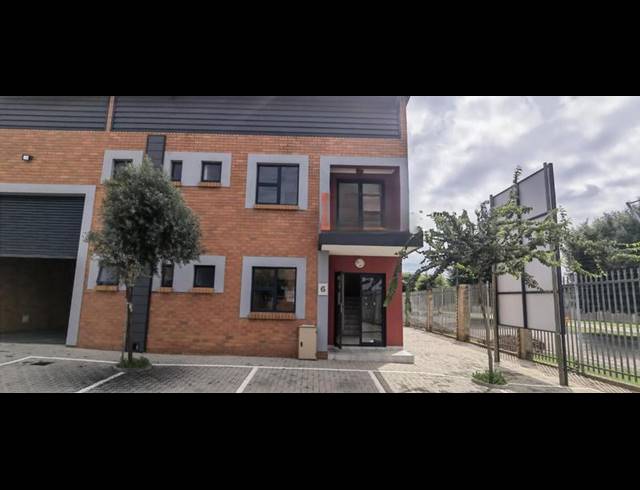 INDUSTRIAL PROPERTY TO RENT IN WALTLOO